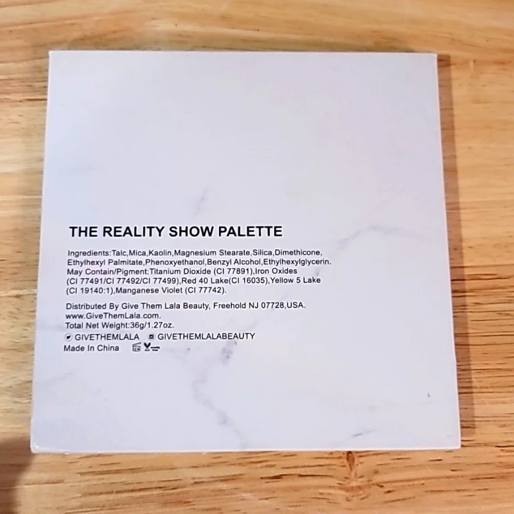 Give them Lala Beauty Palette